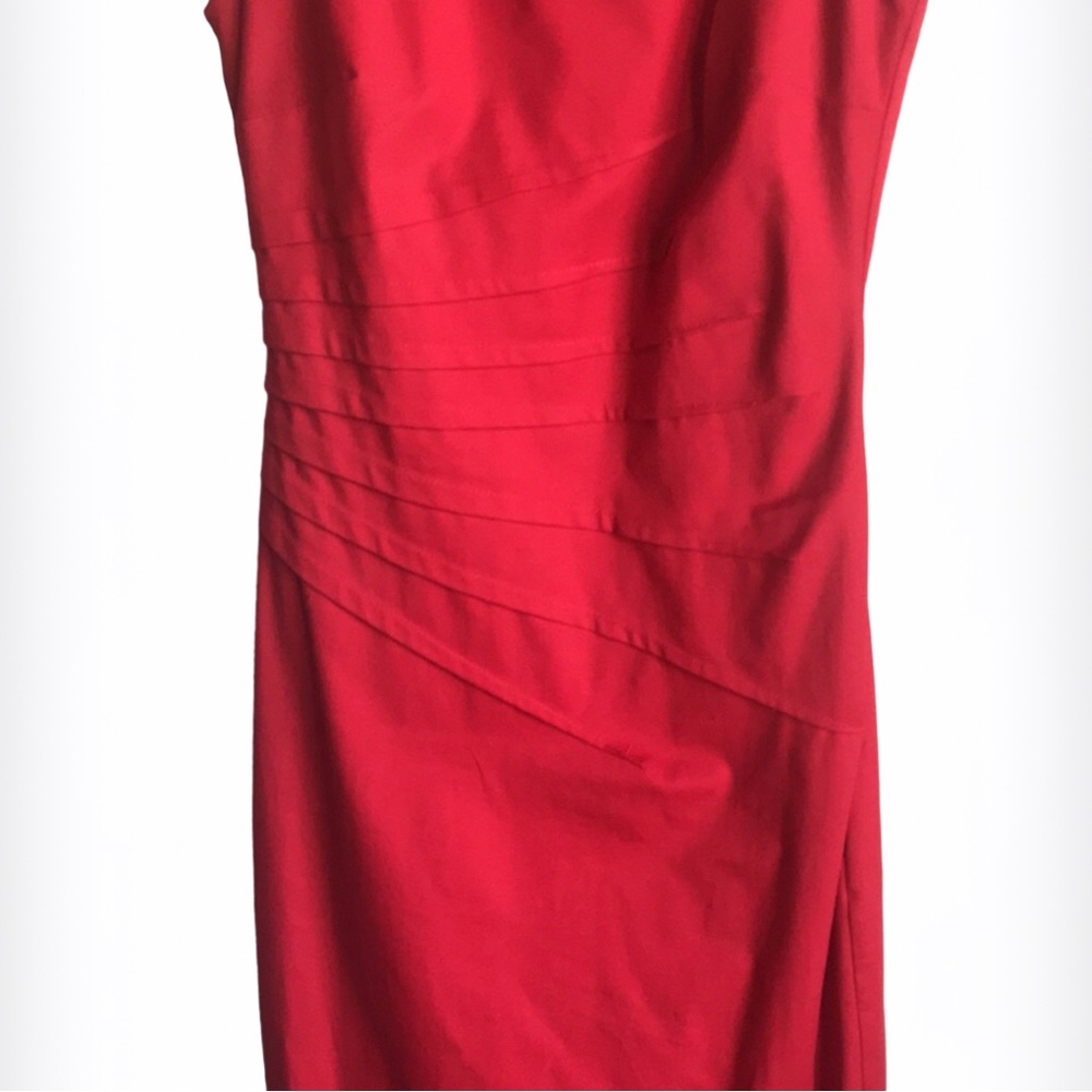 LE CHATEAU Red Lined Midi Sleeveless Formal Dress - Picture 3 of 6